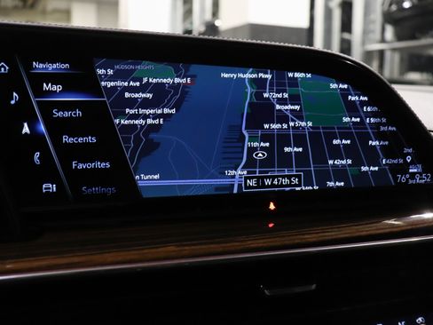 Used 2023 Cadillac Escalade ESV Premium Luxury AWD/4WD image 39