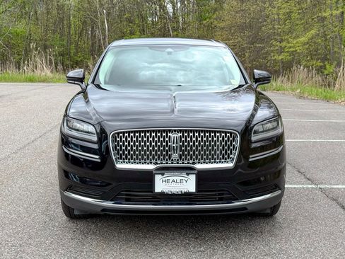 Used 2023 Lincoln Nautilus AWD w/ Premium Package image 2