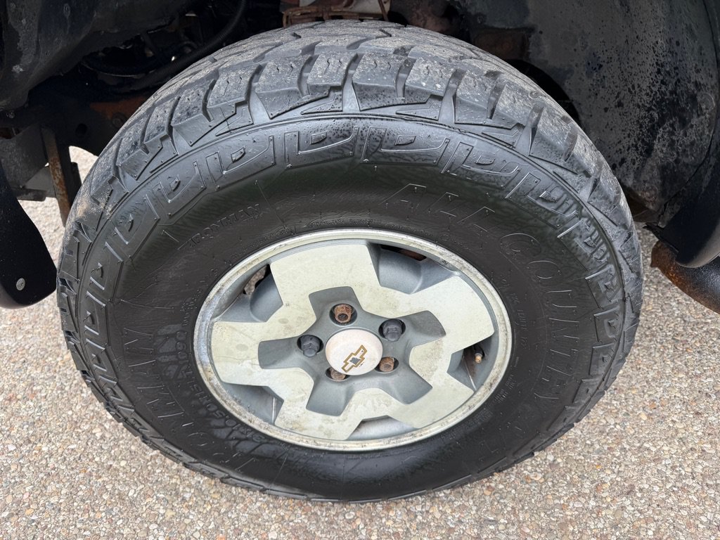 Used 1998 Chevrolet Blazer LS w/ Preferred Equipment Group AWD/4WD image 16