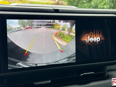 Used 2025 Jeep Wrangler Unlimited Sport AWD/4WD image 23