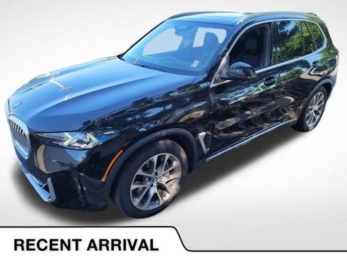 Used 2026 BMW X5 xDrive50e w/ Premium Package AWD/4WD image 1