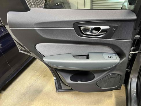 Used 2020 Volvo XC60 T5 R-Design image 70