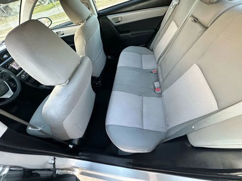 Used 2015 Toyota Corolla LE image 15