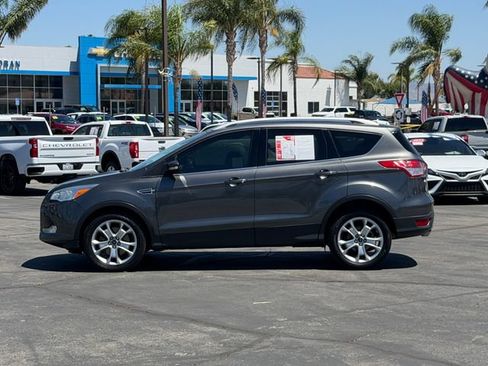 Used 2015 Ford Escape Titanium FWD image 9