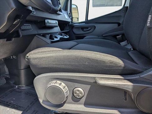 New 2025 Mercedes-Benz Sprinter 2500 image 3