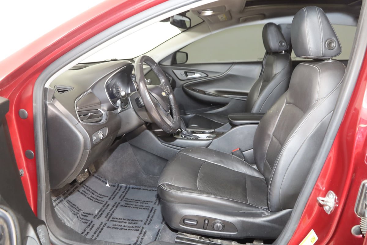 Used 2020 Chevrolet Malibu Premier FWD image 12