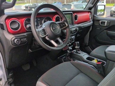 Used 2019 Jeep Wrangler Unlimited Rubicon AWD/4WD image 9