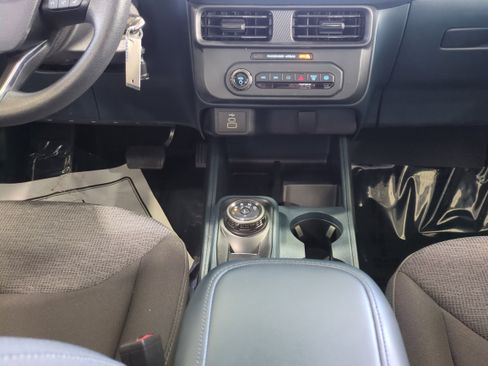 Used 2025 Ford Maverick XL w/ Equipment Group 102A AWD/4WD image 19
