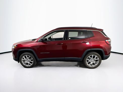 Used 2022 Jeep Compass Latitude AWD/4WD image 8