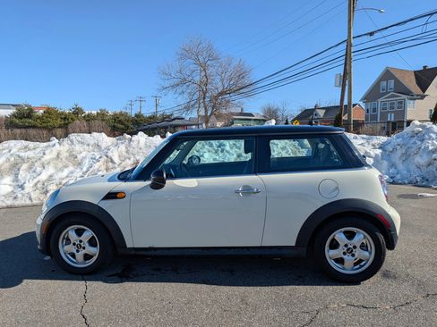 Used 2011 MINI Cooper Hardtop image 8