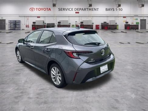 Used 2026 Toyota Corolla SE FWD image 5