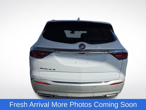 Used 2024 Buick Enclave Premium image 7