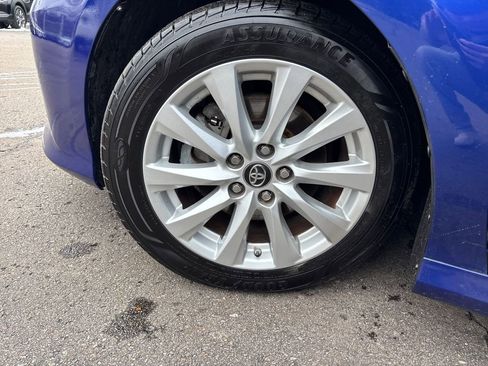 Used 2018 Toyota Camry LE image 27