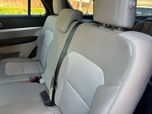 Used 2018 Ford Explorer 4WD image 31