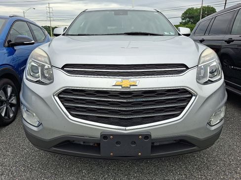 Used 2017 Chevrolet Equinox LT w/ Convenience Package AWD/4WD image 2