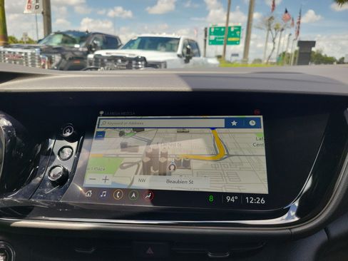 Used 2023 Buick Envision Avenir FWD image 10