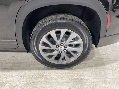 New 2026 Buick Enclave Preferred w/ Power Package image 10