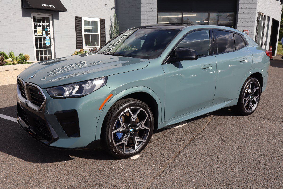 Used 2026 BMW X2 M35i AWD/4WD image 2