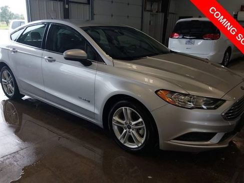 Used 2018 Ford Fusion S FWD image 1
