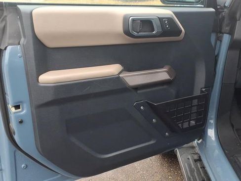 Used 2023 Ford Bronco Wildtrak image 8