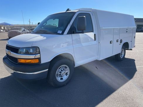 New 2025 Chevrolet Express 3500 w/ Power Convenience Package image 5
