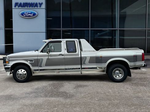 Used 1997 Ford F350 XLT image 7