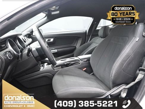 Used 2021 Ford Mustang EcoBoost image 9