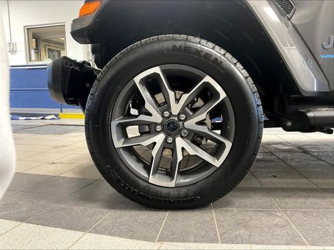 Used 2024 Jeep Wrangler Sport S w/ Convenience Group image 7