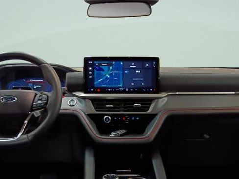 Used 2025 Ford Explorer ST-Line image 24