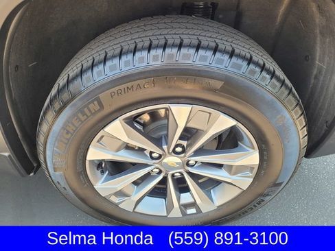 Used 2025 Chevrolet Equinox LT AWD/4WD image 24