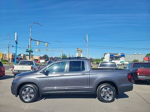 Used 2017 Honda Ridgeline RTL image 2