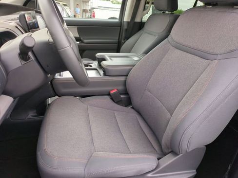 Used 2025 Ford Expedition Max Active RWD image 14