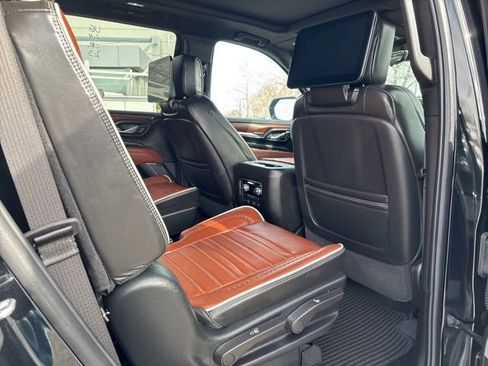 Used 2024 GMC Yukon Denali Ultimate image 34