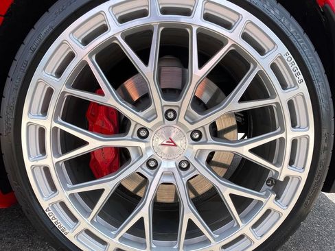 Used 2019 Chevrolet Corvette Stingray Coupe w/ Carbon Flash Badge Package RWD image 12