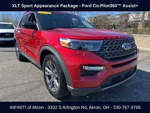 Used 2022 Ford Explorer XLT w/ Equipment Group 202A image 18