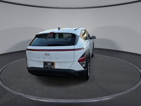 New 2026 Hyundai Kona SE image 8