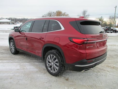 New 2026 Buick Enclave Preferred image 7