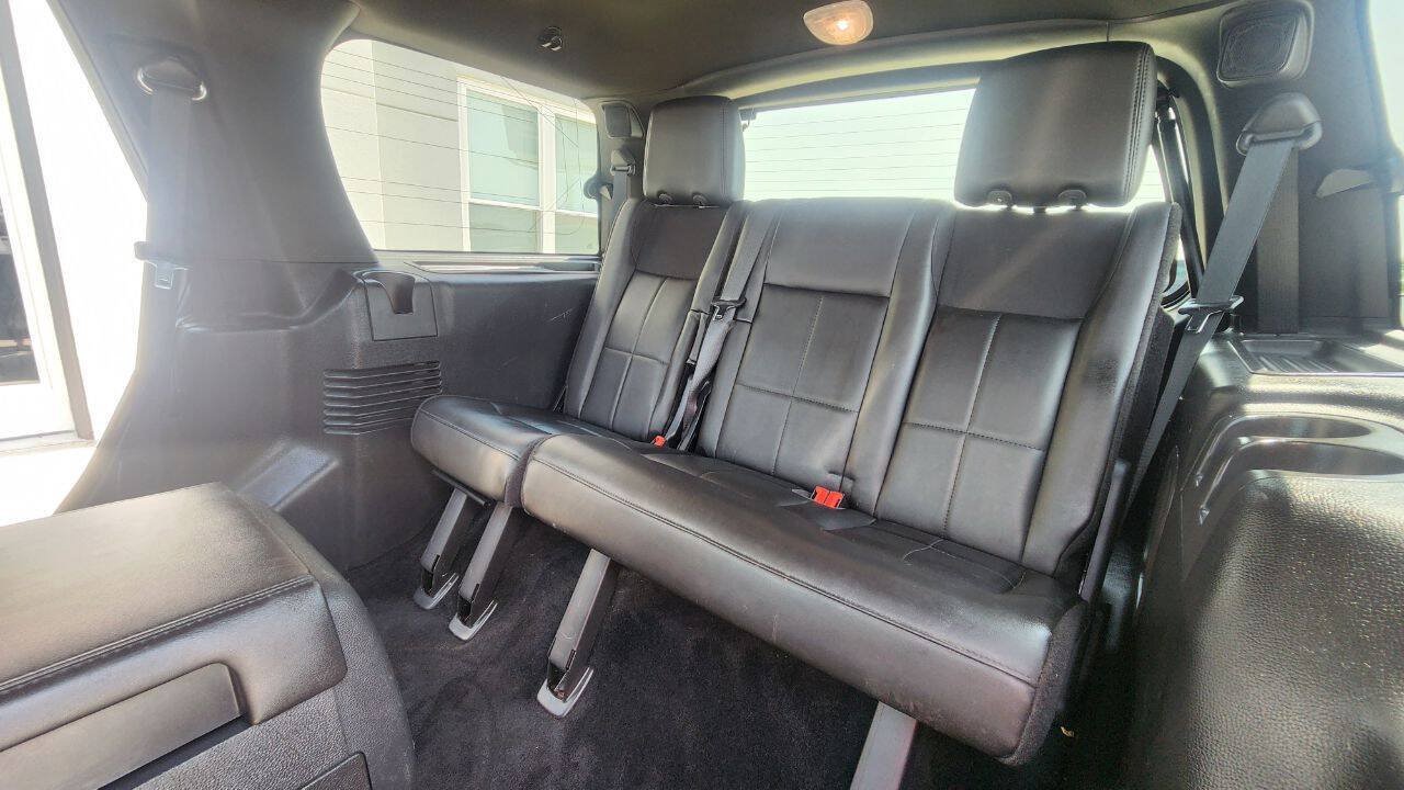 Used 2013 Lincoln Navigator 4WD image 22