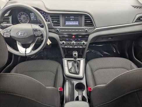 Used 2020 Hyundai Elantra SE w/ Cargo Package (C1) FWD image 16