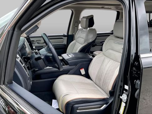 Used 2025 RAM 1500 Tungsten AWD/4WD image 8