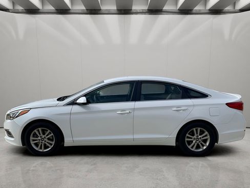 Used 2017 Hyundai Sonata SE FWD image 2