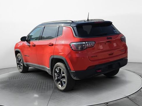 Used 2018 Jeep Compass Trailhawk w/ Leather Interior Group AWD/4WD image 3
