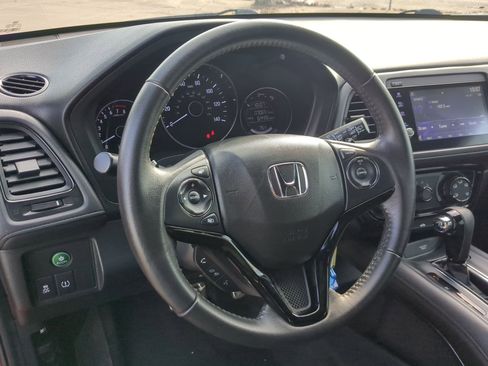 Used 2020 Honda HR-V Sport image 16