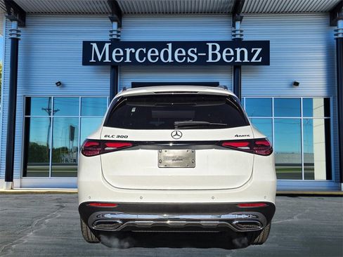 New 2025 Mercedes-Benz GLC 300 4MATIC image 5