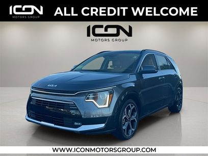 Used 2023 Kia Niro EX Touring