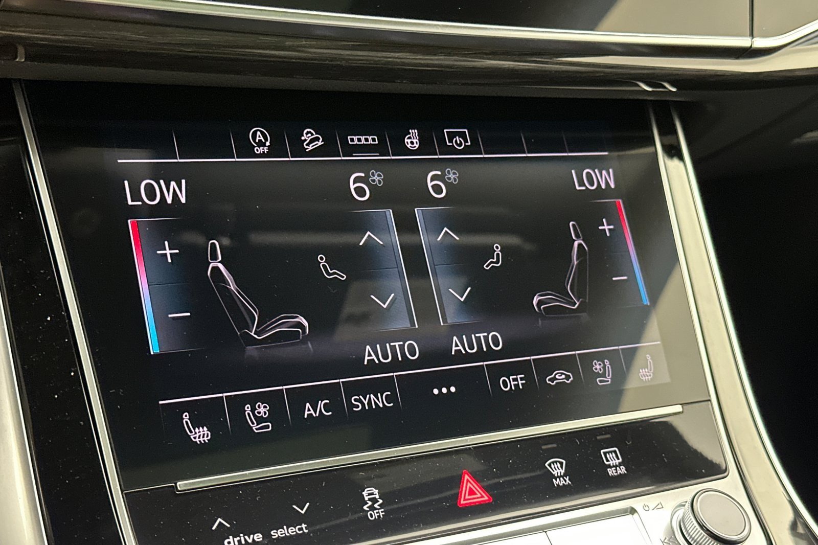 New 2026 Audi Q7 3.0T Premium Plus AWD/4WD image 21