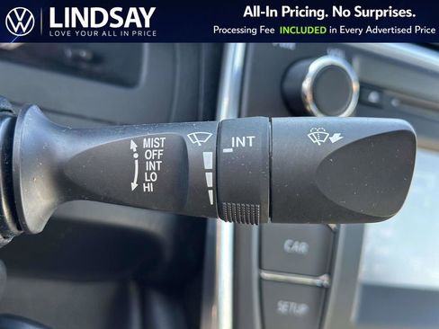 Used 2017 Toyota Camry SE image 23