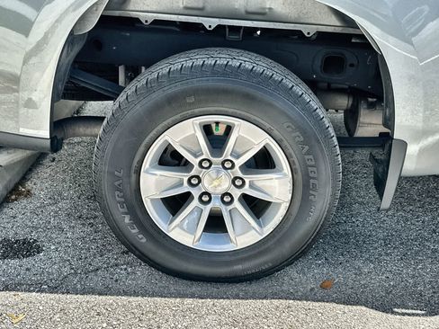 Used 2023 Chevrolet Silverado 1500 LT image 14