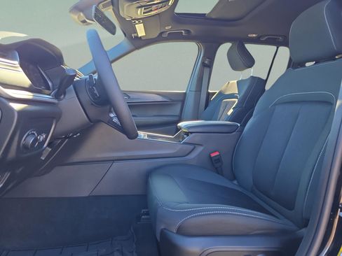 New 2025 Jeep Grand Cherokee Laredo image 22