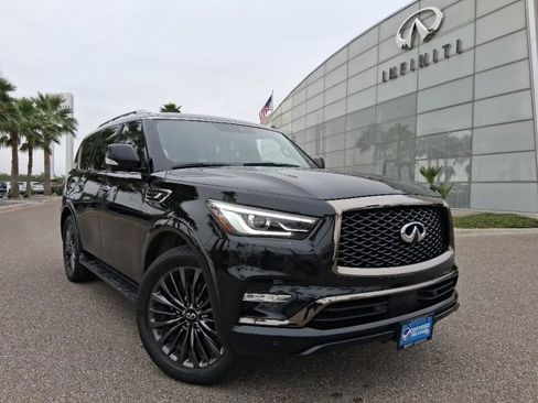 Used 2024 INFINITI QX80 Sensory image 1